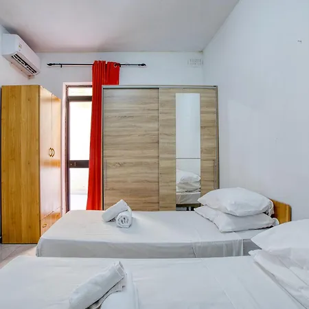 Swieqi With Private Courtyard Apartment