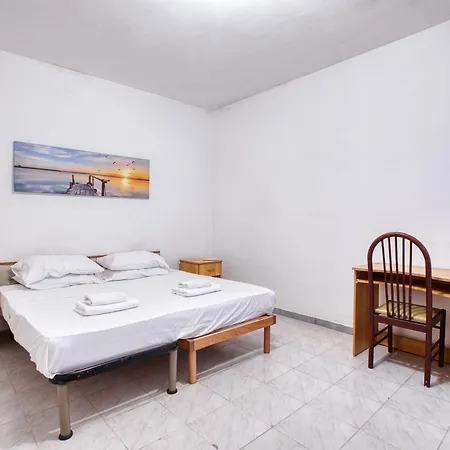 Swieqi With Private Courtyard Apartment *